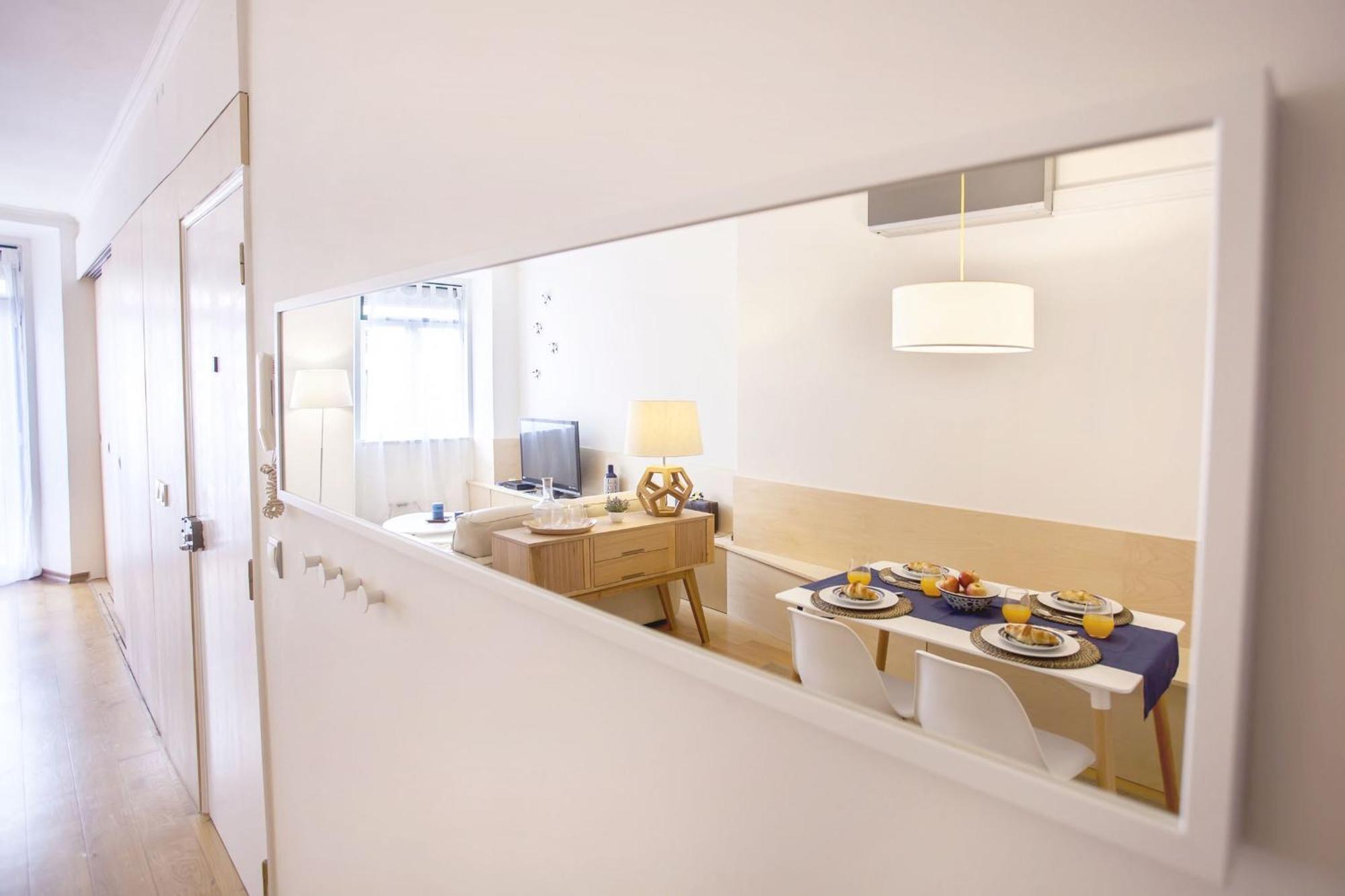 Apartment Carmo In Chiado Lissabon